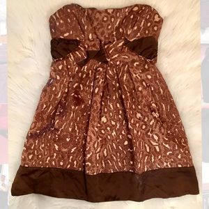 BCBGMaxAzria Strapless  Pocket Dress - Size 4